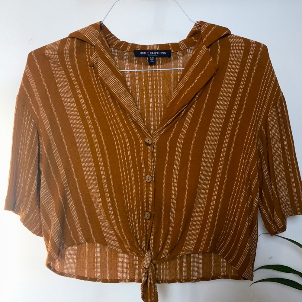 One Love L.A. Aztec-style, tie front, semi-crop